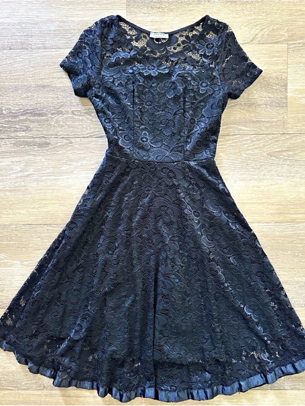 Black Lace Fit & Flare Short-Sleeve Dress